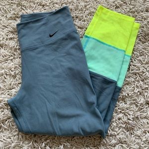 Nike leggings